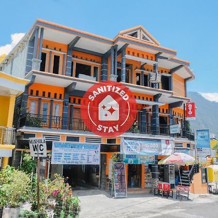 OYO 1351 Tanggulasi Resto & Residence Syariah Magetan Esterno foto